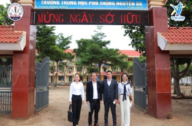 VJ Đà Nẵng - Trao học bổng tại Trường THPT Nguyễn Du ngày 11/4/2025