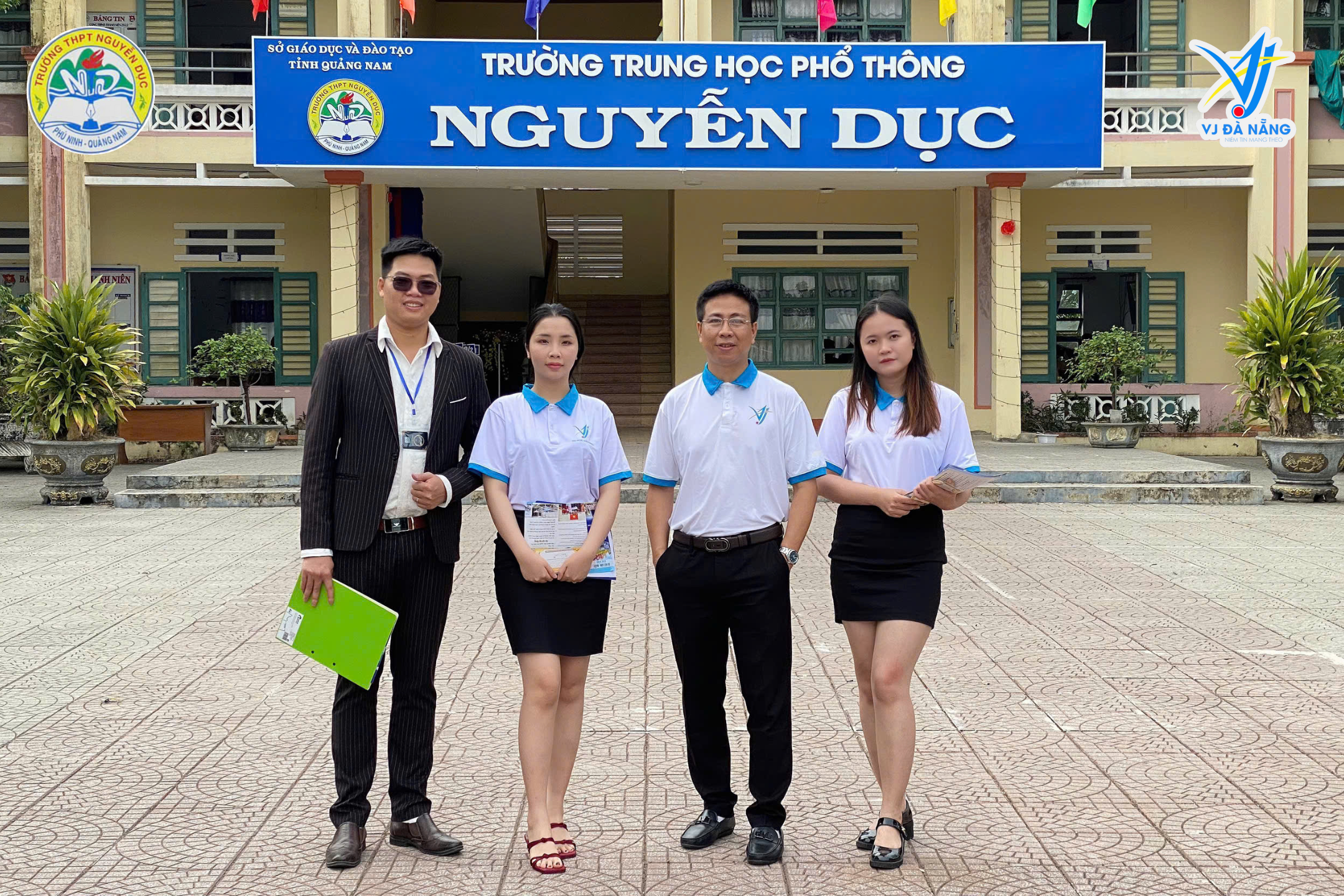 https://www.vjdanang.com/Resources/Blogs/Thumbnails/38/587/vj-da-nang-dong-hanh-cung-hoc-sinh-truong-thpt-nguyen-duc-tai-phu-ninh-quang-nam-1442025-587.png