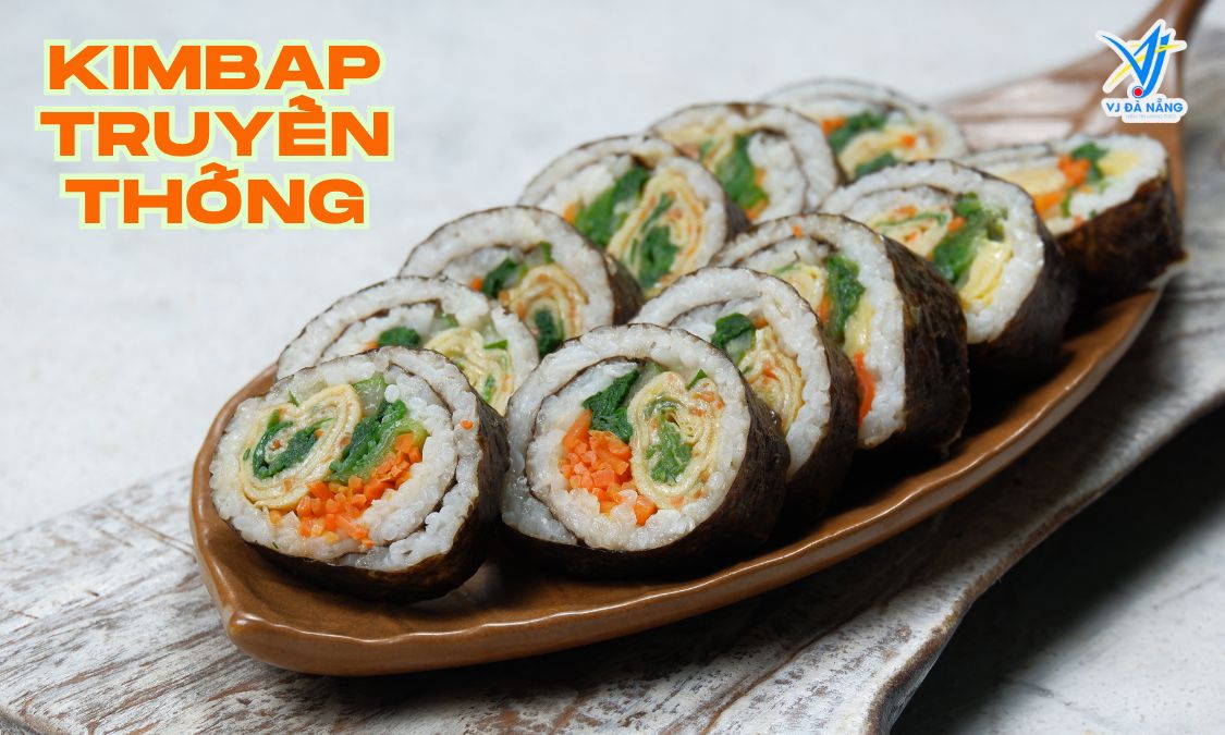 https://www.vjdanang.com/Resources/Blogs/Thumbnails/6/1003/kimbap-han-quoc-mon-an-truyen-thong-day-hap-dan-1003.jpg