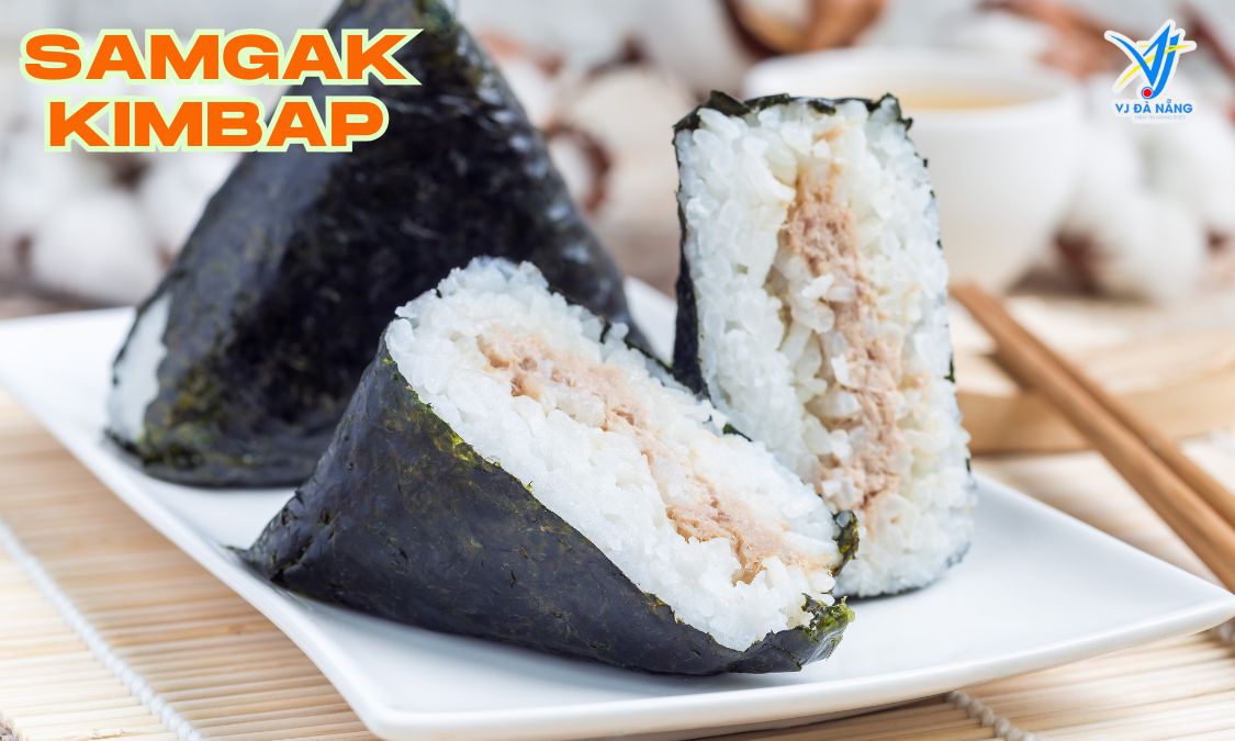 https://www.vjdanang.com/Resources/Blogs/Thumbnails/6/1005/kimbap-han-quoc-mon-an-truyen-thong-day-hap-dan-1005.jpg