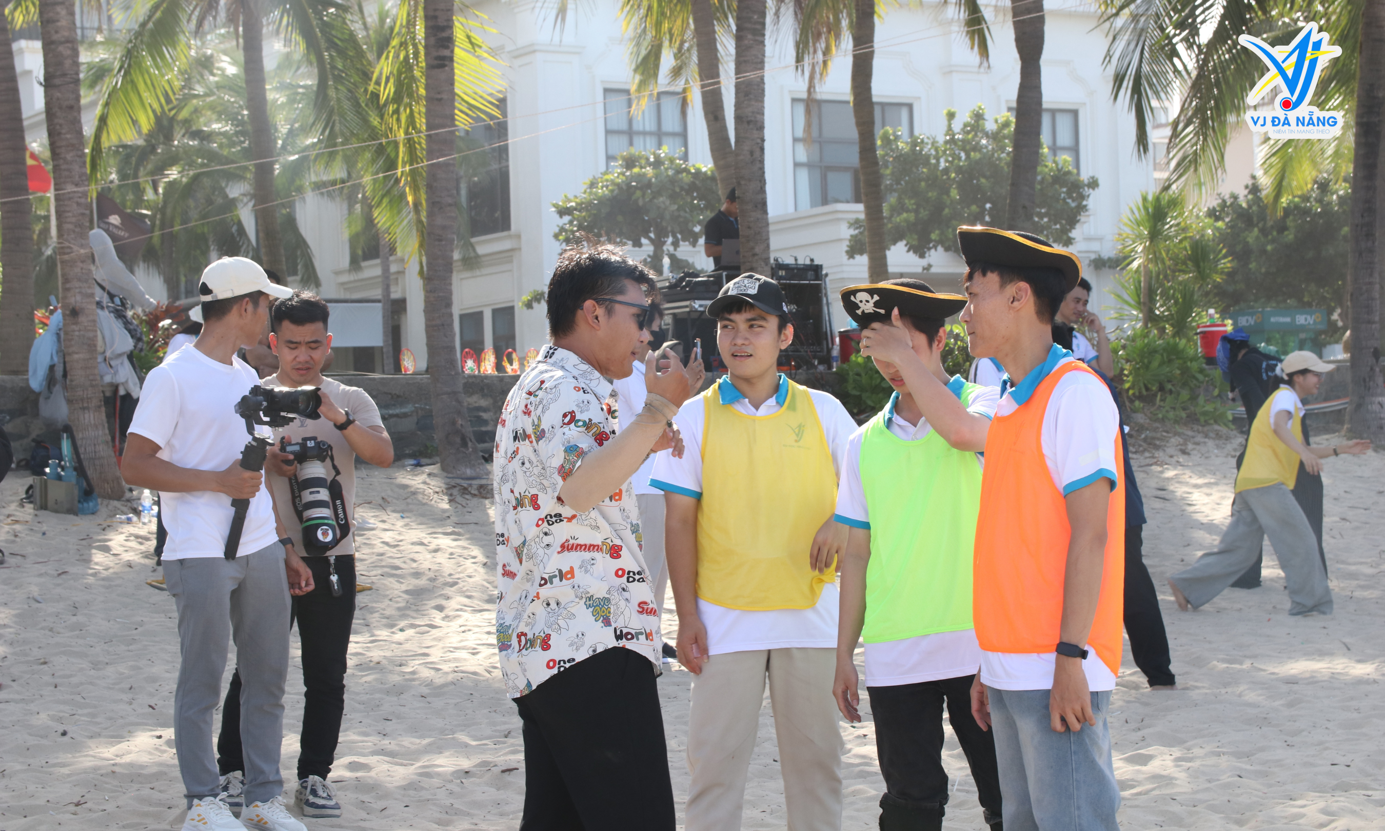 https://www.vjdanang.com/Resources/Blogs/Thumbnails/63/1415/teambuilding-vj-da-nang-2025-trai-nghiem-dinh-cao-boc-tham-hang-tram-trieu-1415.png