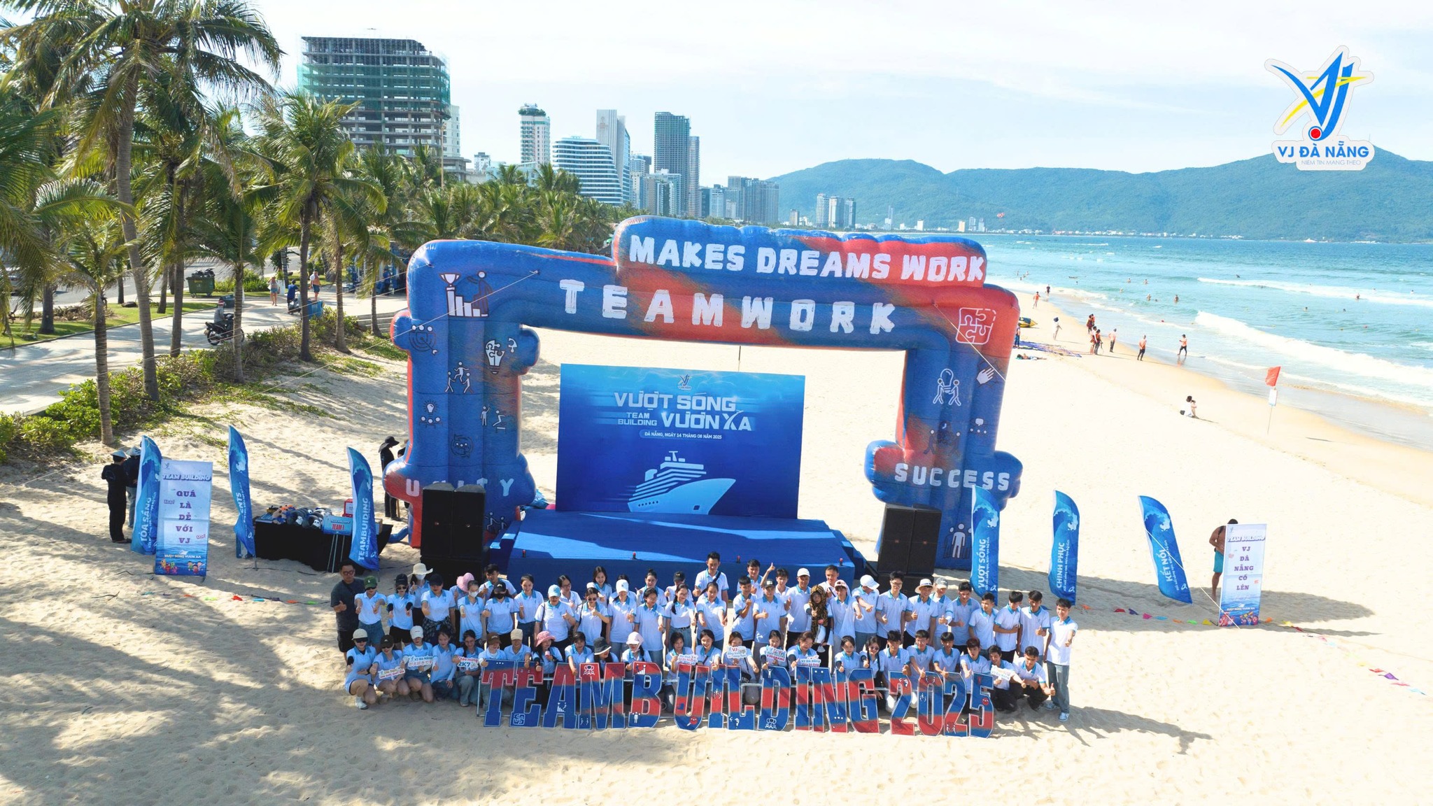 https://www.vjdanang.com/Resources/Blogs/Thumbnails/63/1418/teambuilding-vj-da-nang-2025-trai-nghiem-dinh-cao-boc-tham-hang-tram-trieu-1418.jpg