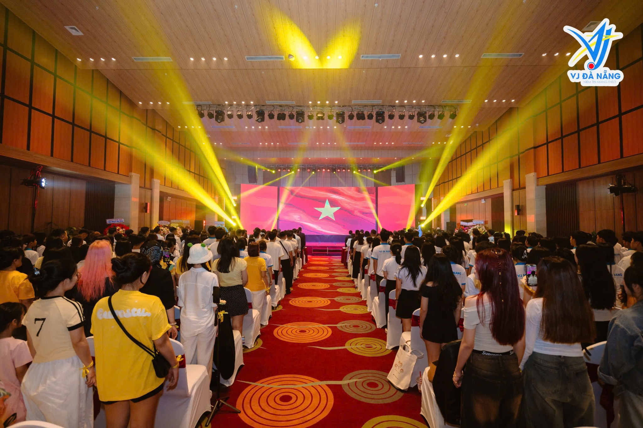 https://www.vjdanang.com/Resources/Blogs/Thumbnails/66/1479/le-khai-giang-vj-da-nang-2025-cat-canh-uoc-mo-1479.jpg