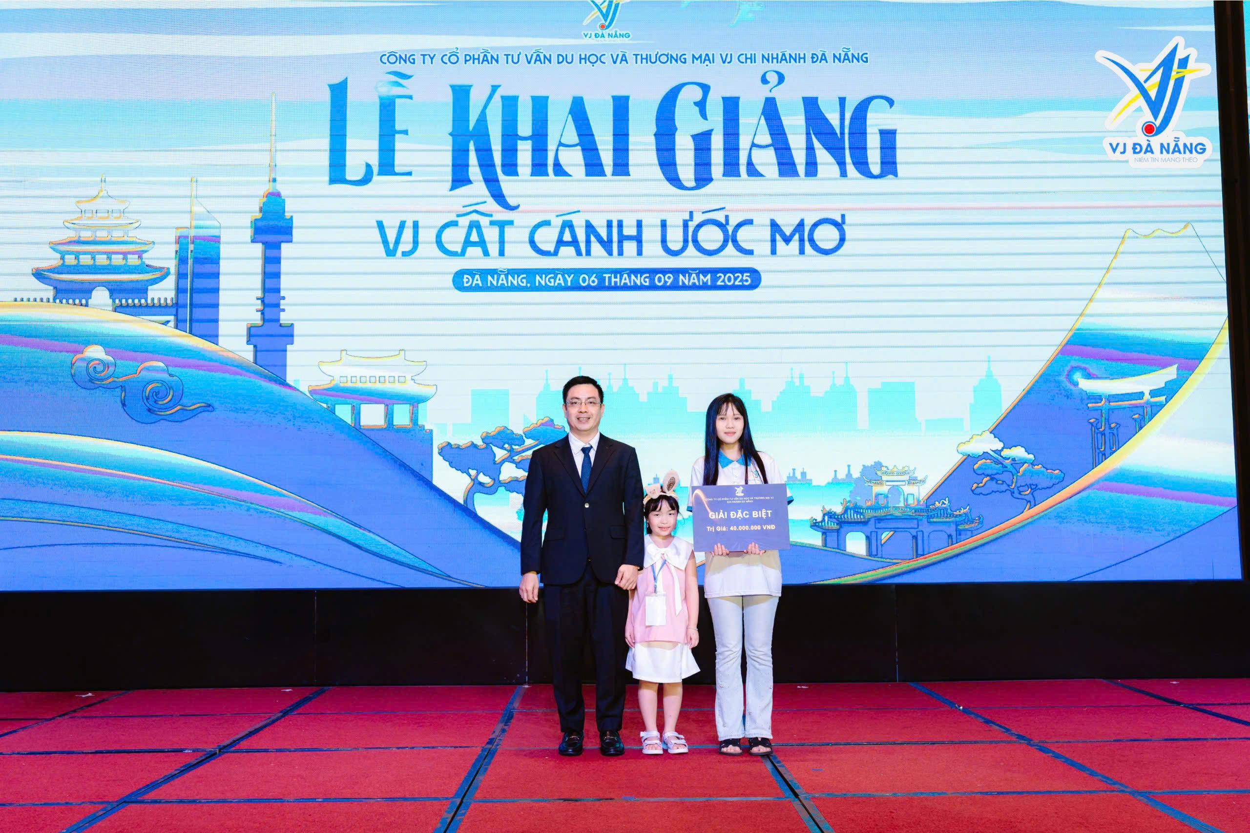 https://www.vjdanang.com/Resources/Blogs/Thumbnails/66/1482/le-khai-giang-vj-da-nang-2025-cat-canh-uoc-mo-1482.jpg