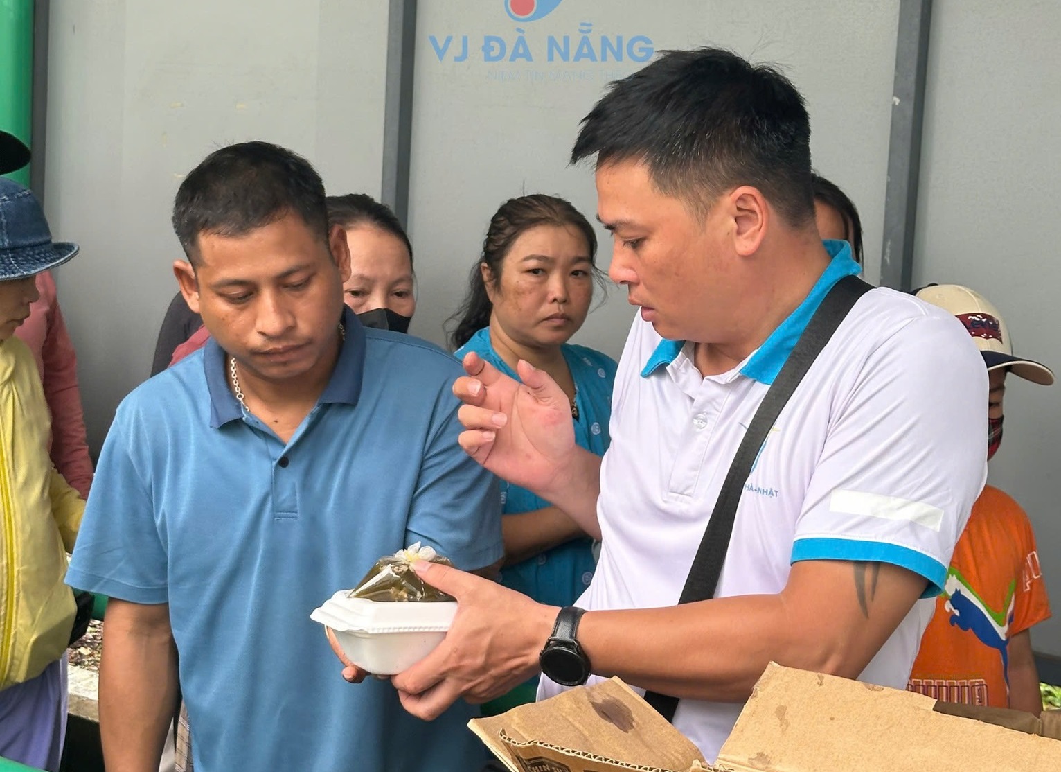 https://www.vjdanang.com/Resources/Blogs/Thumbnails/74/1633/vj-da-nang-lan-toa-yeu-thuong-tai-benh-vien-phu-san-nhi-da-nang-1633.jpg